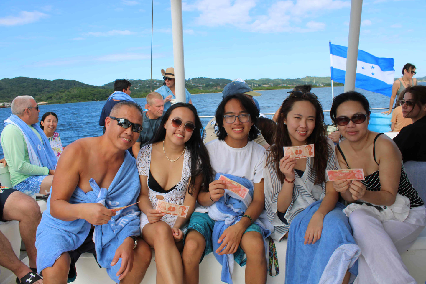 Private & Exclusive - All-Inclusive Sail, Snorkel, & Lunch Onboard Catamaran Adventure Party Tour